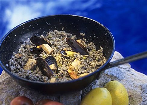 黑米,鱿鱼,马略卡岛