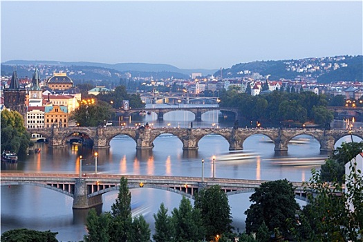 捷克共和国,布拉格,桥,上方,伏尔塔瓦河,黄昏