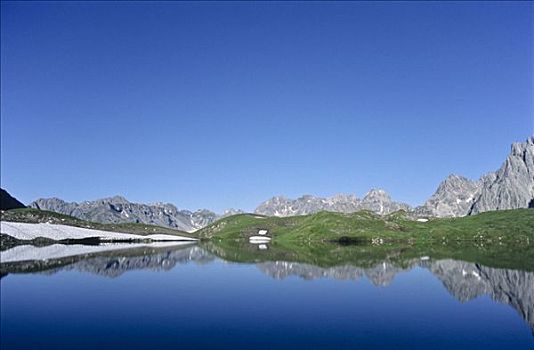 山峦,反射,湖,靠近,阿尔卑斯小屋,阿尔卑斯山,提洛尔,奥地利,欧洲