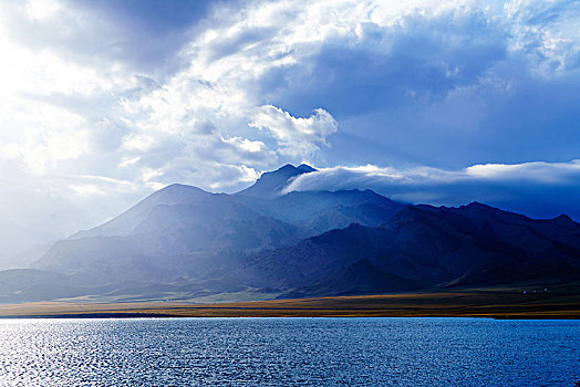 赛里木湖景区