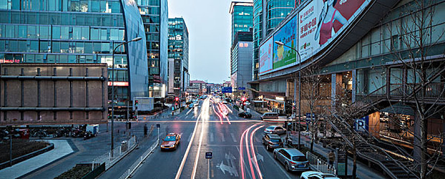 北京城市加路面风光