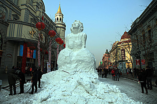 哈尔滨中央大街雕塑