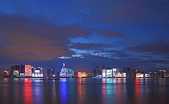 杭州钱江新城的灯光秀