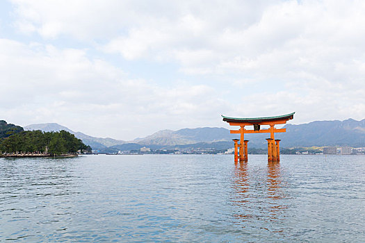 宫岛,鸟居