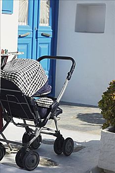 婴儿车,靠近,盆栽,米克诺斯岛,基克拉迪群岛,希腊
