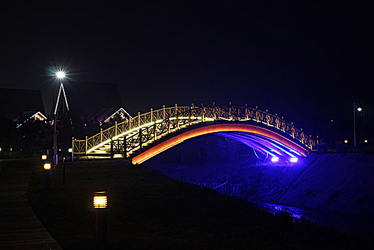 拱桥夜景
