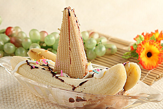 冰淇淋香蕉船