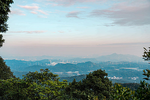 初冬12月登高羊城广州帽峰山沿途美景