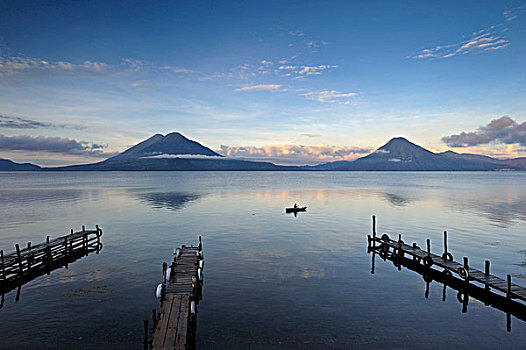 阿蒂特兰湖,圣佩得罗牌火山,火山,亚提特兰湖,捕鱼者,危地马拉,中美洲