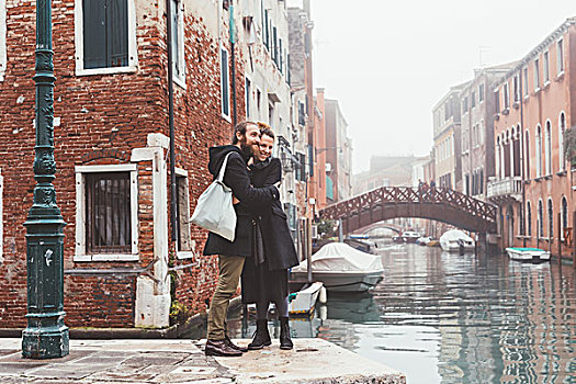 情侣,搂抱,模糊,运河,水岸,威尼斯,意大利