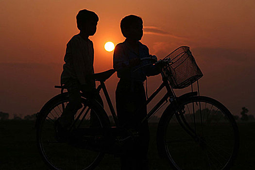 剪影,孩子,阿萨姆邦,印度,一月,2009年