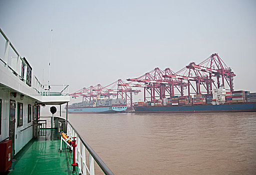 上海小洋山港