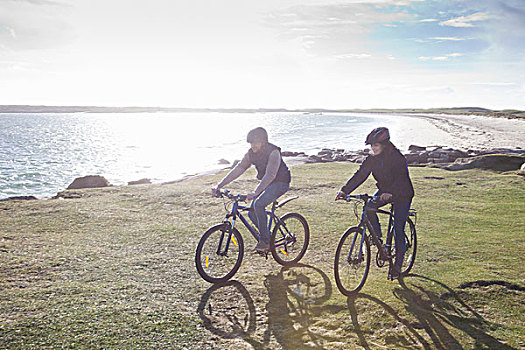 情侣,骑自行车,海岸,康纳玛拉,爱尔兰