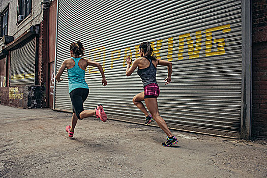 两个,女性,跑步,跑,城市街道