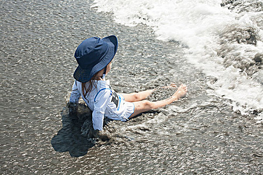 小女孩,玩,海滩