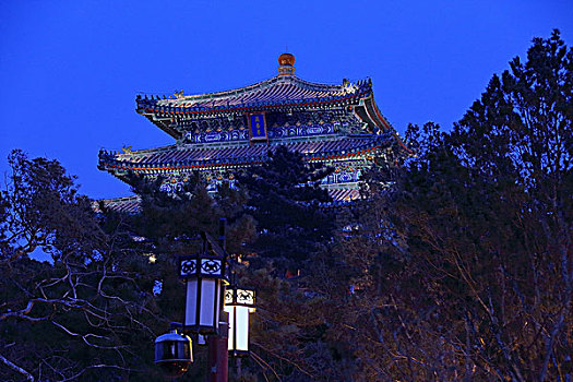 北京西城区景山公园夜景
