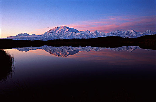 美國,阿拉斯加,德納利國家公園和自然保護區,湖,麥金立山,背景,黃昏,大幅,尺寸