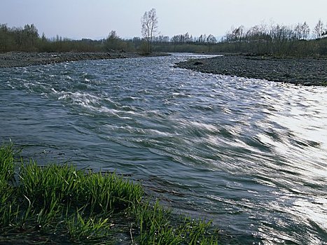 河