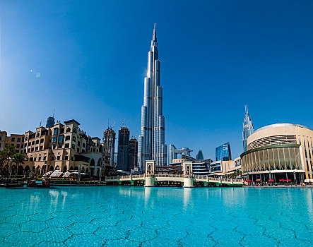 阿联酋迪拜哈利法塔音乐喷泉广场