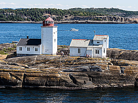 灯塔,岩石海岸,靠近,港口,挪威