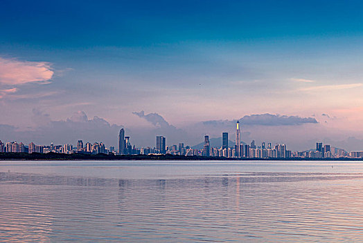 中国广东深圳湾都市夜景