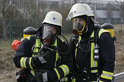 消防员,穿,呼吸装置,工作,灾难,控制,训练,靠近,巴伐利亚,德国,欧洲