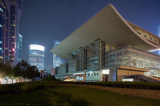 上海大剧院夜景