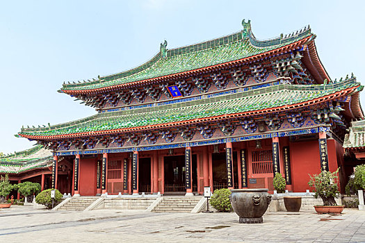 中国河南省开封府正厅中式重檐大殿