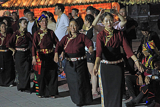 四川黑水,最美藏寨羊茸哈德,最美原生态嘉绒藏族舞蹈