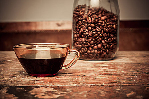 杯子,黑咖啡,罐,咖啡豆,木桌子