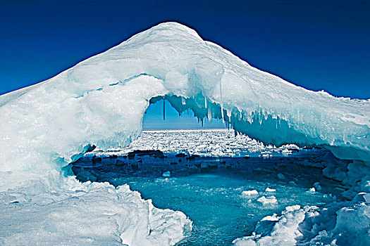 冰,拱形,岸边,乔治亚湾,小,小湾,布鲁斯半岛国家公园,安大略省,加拿大