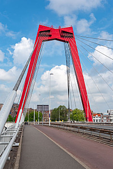 荷兰鹿特丹的红桥willemsbrug