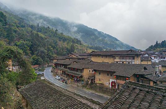 塔下村土楼风光