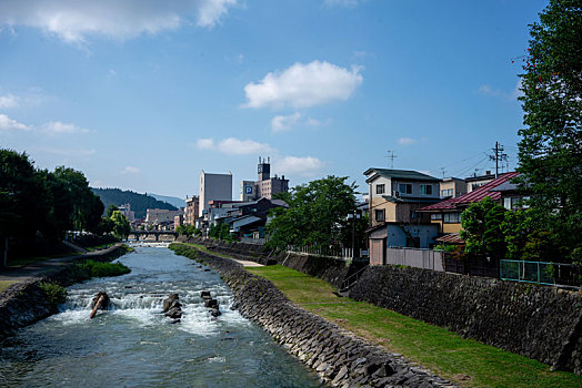 日本城市中的河流