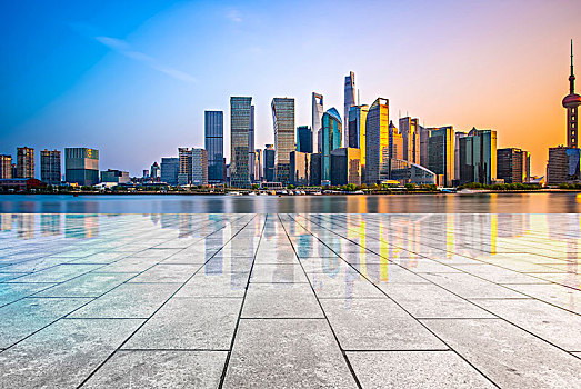 城市广场地砖和上海陆家嘴建筑群