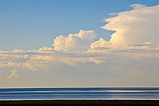 青海湖上空的云