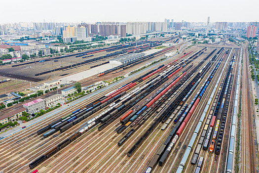 航拍河南郑州北站铁路编组站编组场