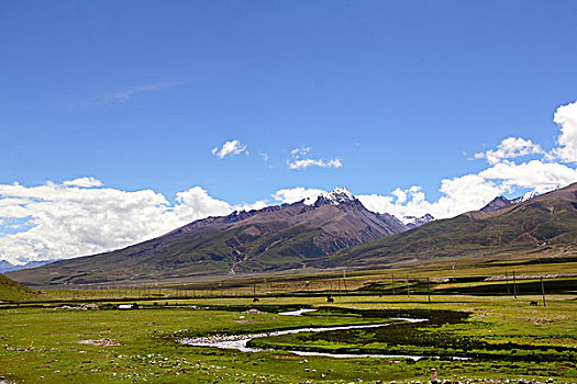 河流云山