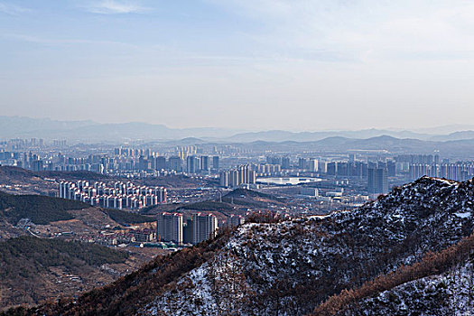 远眺烟台莱山区