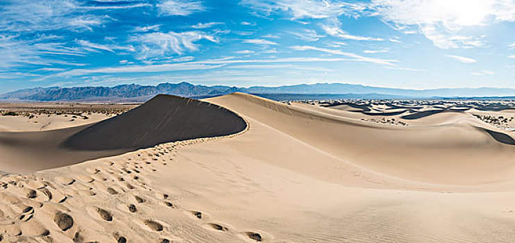 马斯奎特沙丘,沙丘,山麓,山脉,后面,死谷,死亡谷国家公园,加利福尼亚,美国,北美