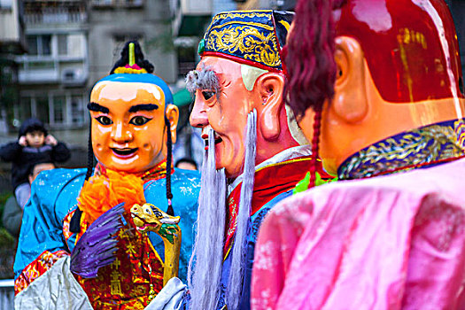 中国春节元宵节,台湾民间习俗对土地公,福德正神,有一个盛大的祈福仪式及游行,神将游行