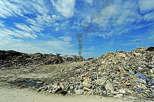 haiti,port,au,prince,polluted,garbage,dump