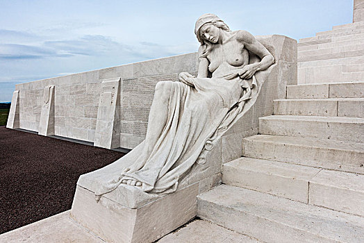 雕塑,哀悼者,加拿大,国家纪念建筑,第一次世界大战