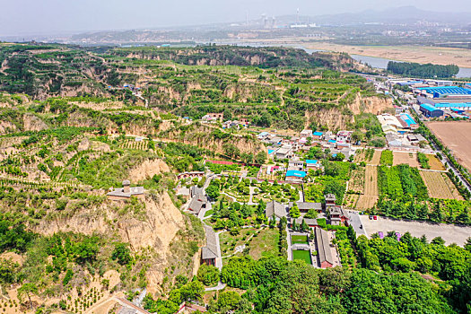 航拍河南巩义石窟寺,巩县石窟