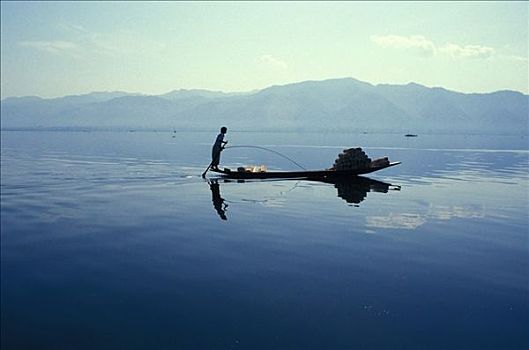 缅甸,掸邦,茵莱湖,捕鱼者