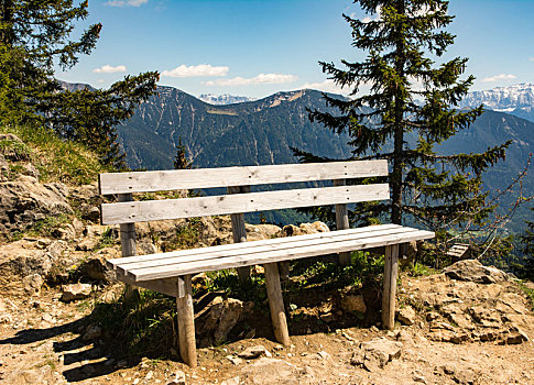 空,木制长椅,巴伐利亚阿尔卑斯山