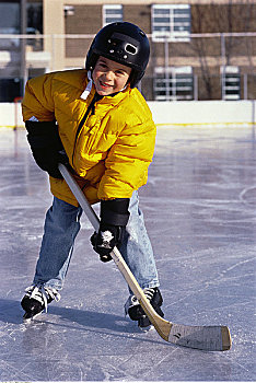 男孩,肖像,玩,冰球,户外,滑冰场