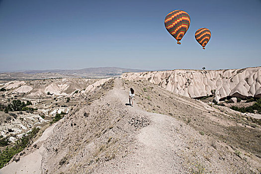 女性,游客,热气球,岩石构造,风景,卡帕多西亚,安纳托利亚,土耳其