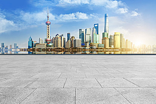 地砖路面和上海陆家嘴摩天大楼天际线