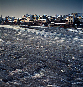 安徽歙县渔梁坝雪景